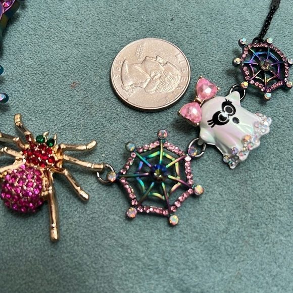 BETSEY Johnson Multi Color Crystal Halloween Necklace NWT - Picture 3 of 7